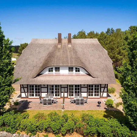 펜션 Reethus-am-hafen Reetdachhaus Westbrise Mit Garten Und Blick Aufs Wasser *